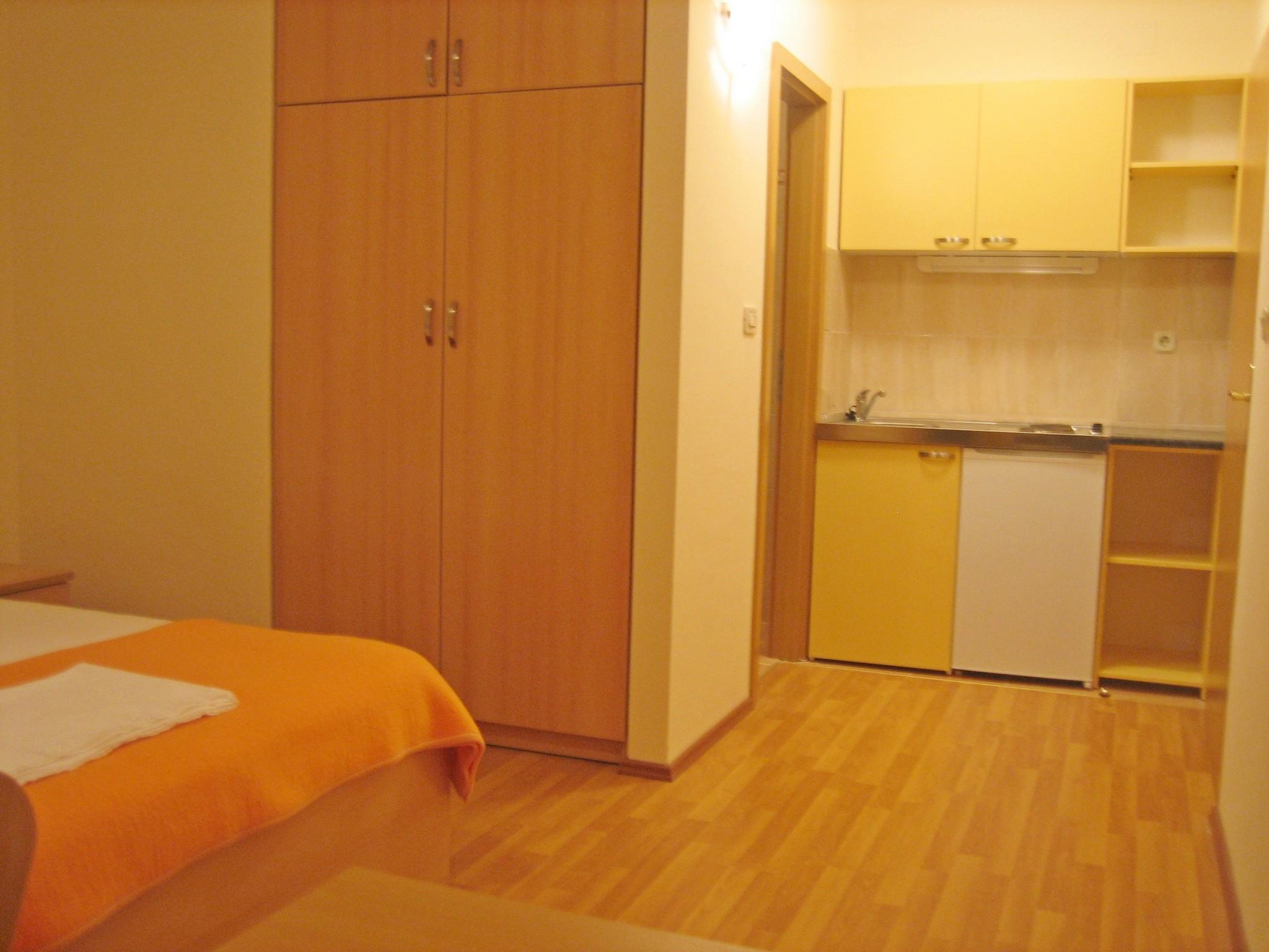 Mladen Hotel Omis Bagian luar foto