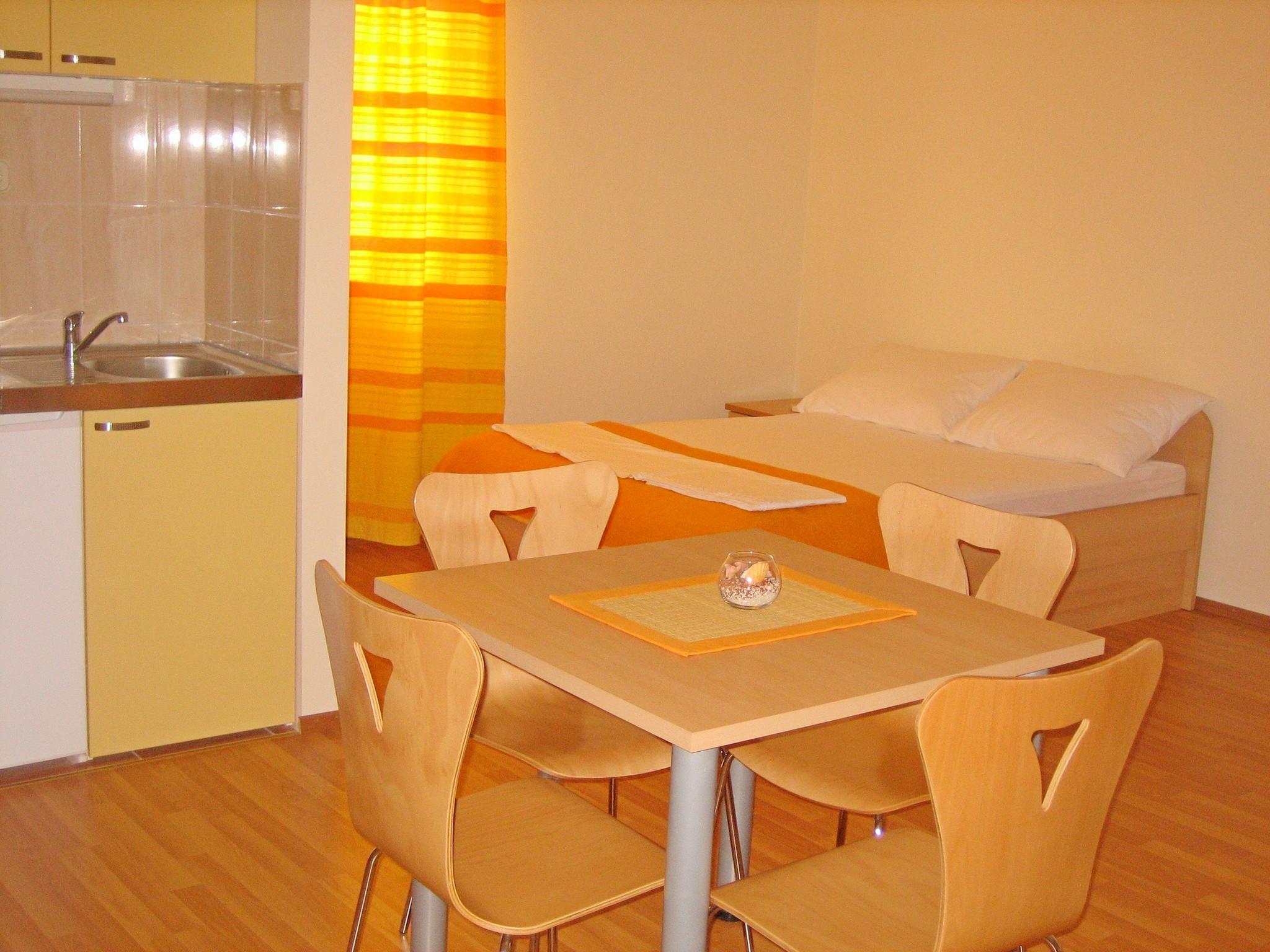 Mladen Hotel Omis Bagian luar foto