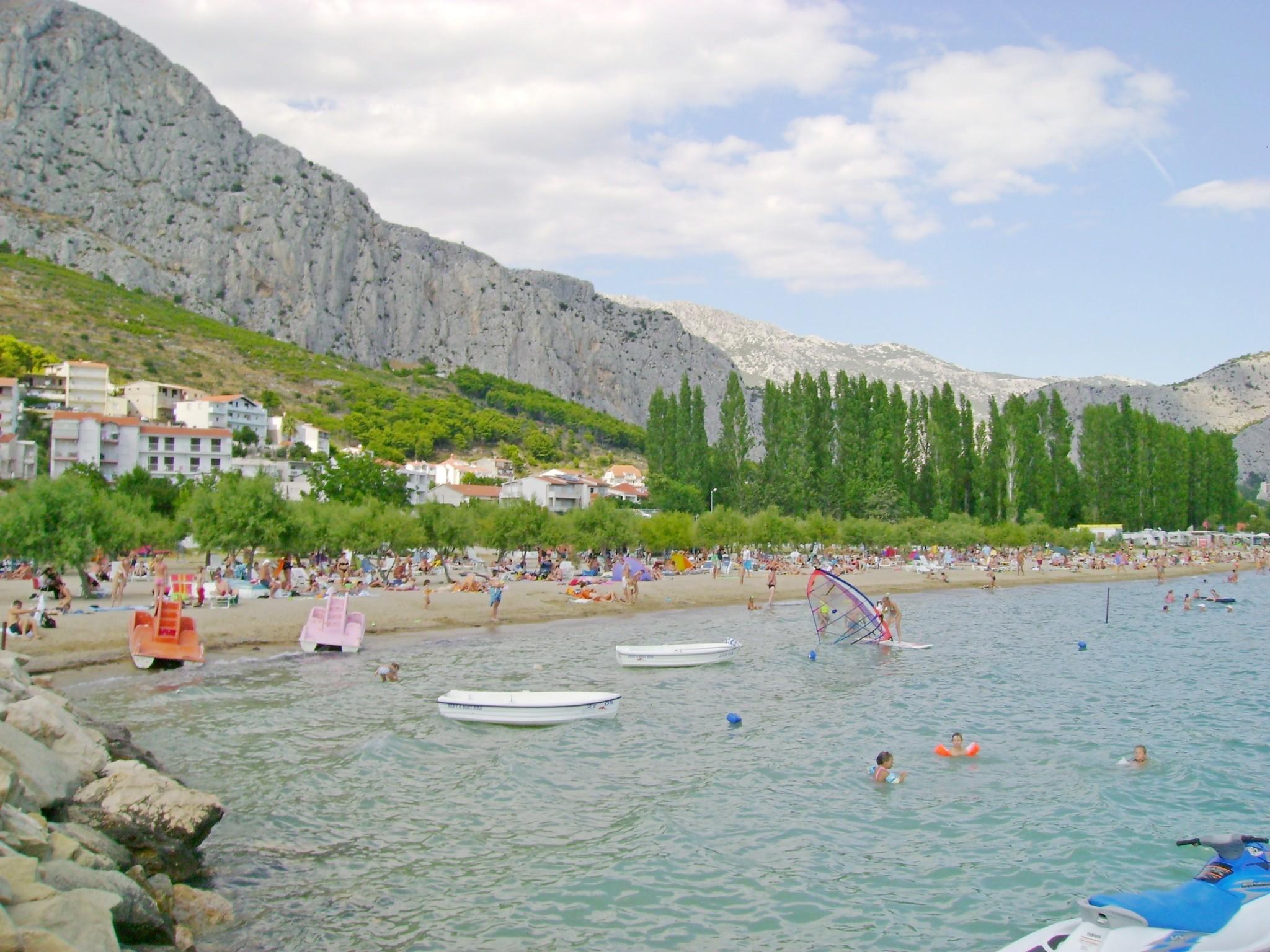 Mladen Hotel Omis Bagian luar foto
